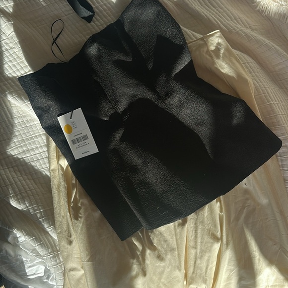 Reformation Jess Two Piece - Picture 4 of 4